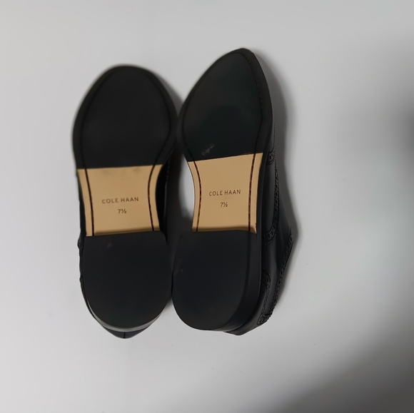 Ladies Cole Haan Leather Wingtip Oxford . Size 7.5 - Picture 9 of 10